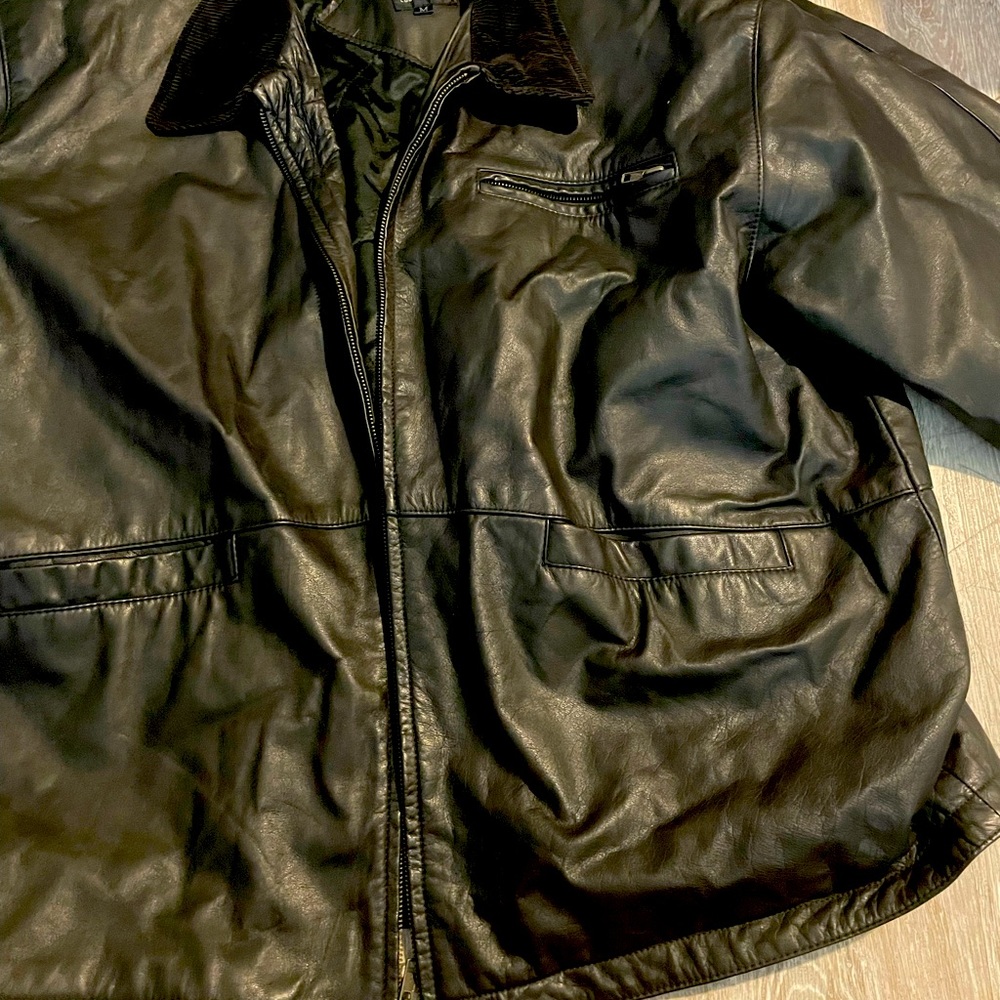 Men’s medium leather jacket